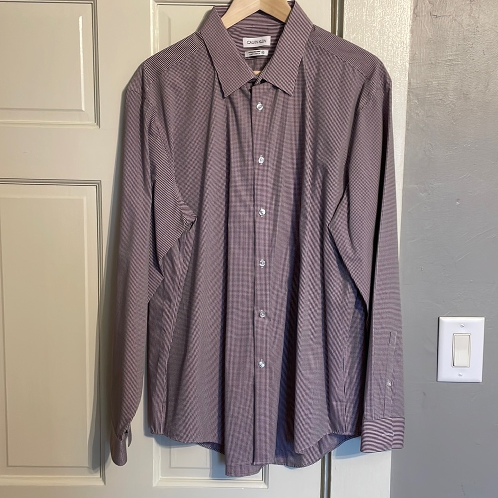 XL Calvin Klein dress shirt